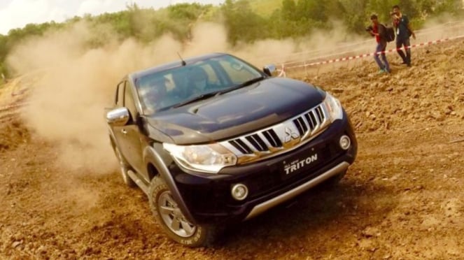 Mitsubishi Triton.