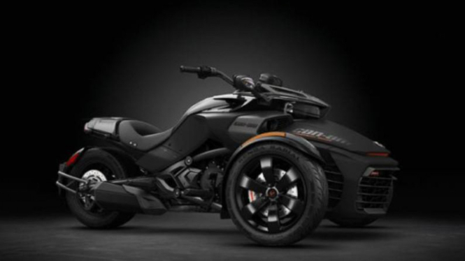 Can-Am Spyder F3-S Triple Black.