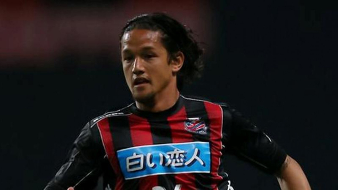 Irfan Bachdim saat memperkuat klub Jepang, Consadole Sapporo