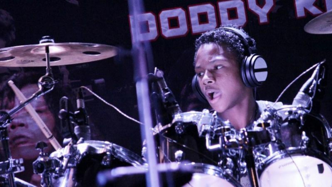 Rian, drummer cilik Papua