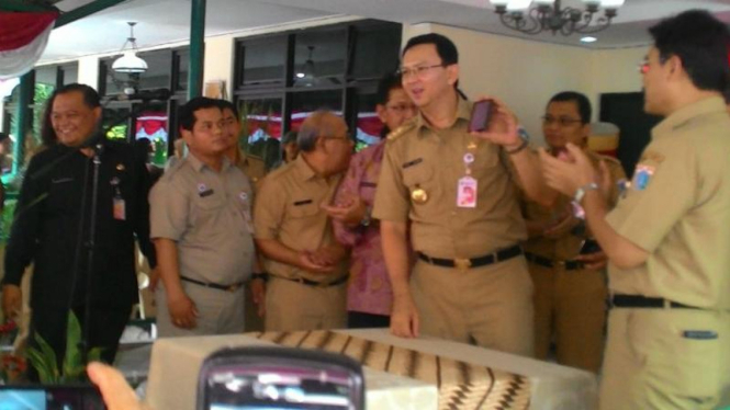 Gubernur DKi Jakarta di Kecamatan Pasar Minggu.