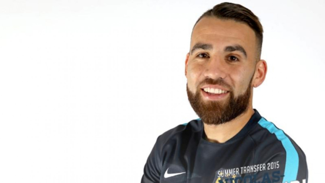 Bek Manchester City, Nicolas Otamendi