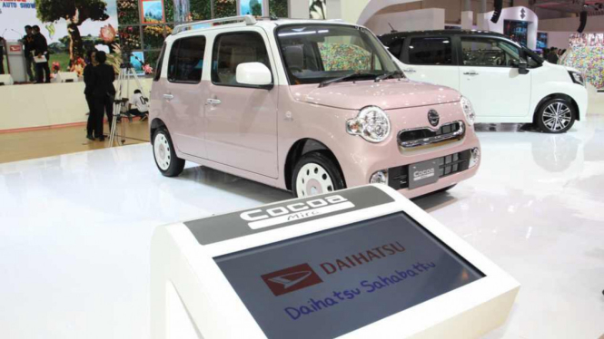 Kei Car Daihatsu yang dipamerkan di GIIAS 2015.