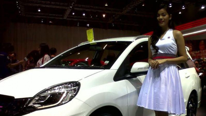 Prisil, SPG cantik di pameran IIMS 2015