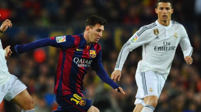 Lionel Messi (kiri) & Cristiano Ronaldo (kanan).