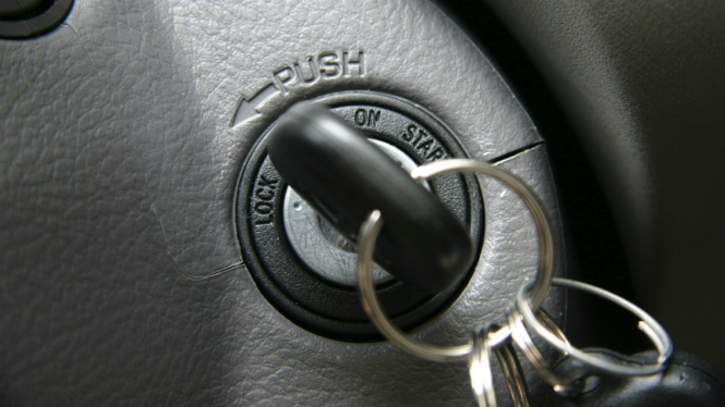 Ilustrasi starter atau kunci mobil