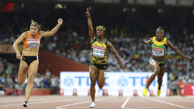 Shelly-Ann Fraser-Pryce memenangkan medali emas lari 100 meter.