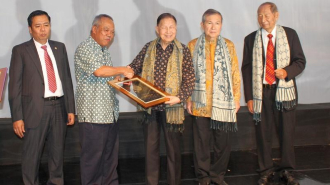 Mochtar Riady Dapatkan Lifetime Achievement Awards 