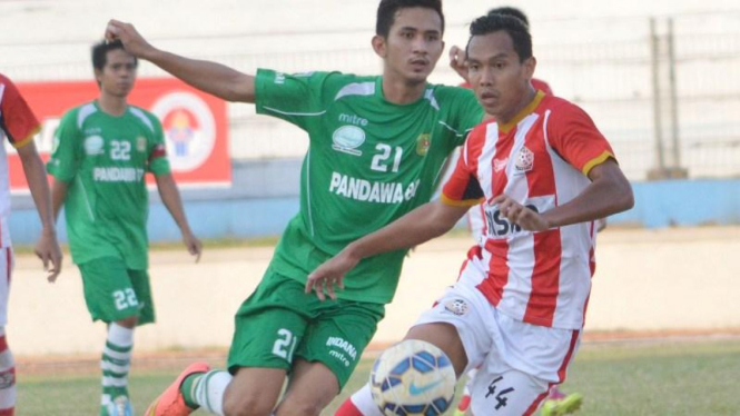 Ilustrasi pertandingan Persepam Madura Utama.