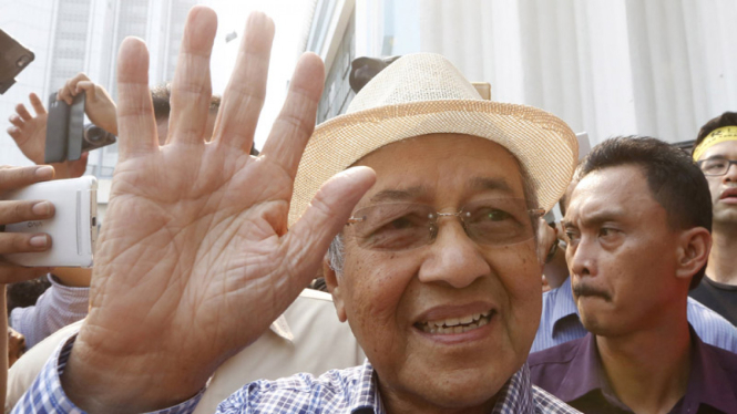 Dukung Anti Pemerintahan Mahathir Turun ke Jalan