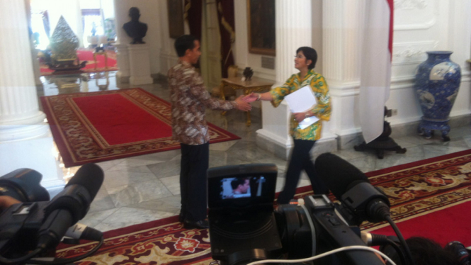 Jokowi Bertemu Tim Pansel KPK di Istana