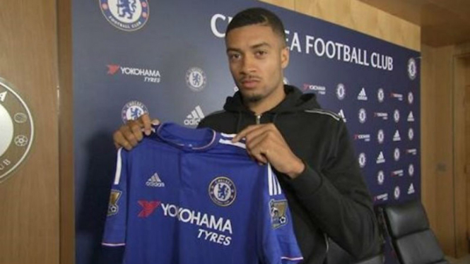 Bek anyar Chelsea, Michael Hector