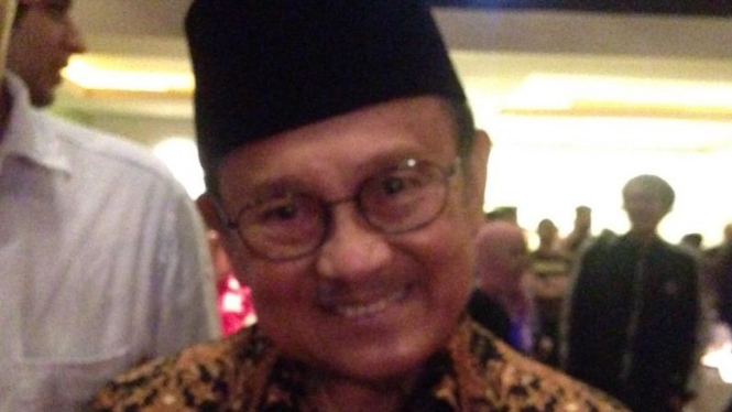 B.J Habibie.