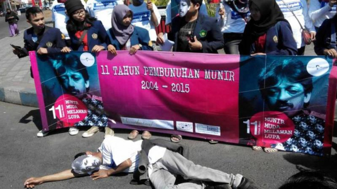 Aksi mahasiswa Malang memperingati 11 tahun kematian Munir