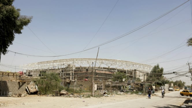 Penculikan pekerja stadion sepak bola di Irak