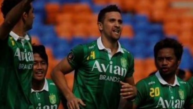 Pemain Persebaya United, Pedro Javier (tengah)