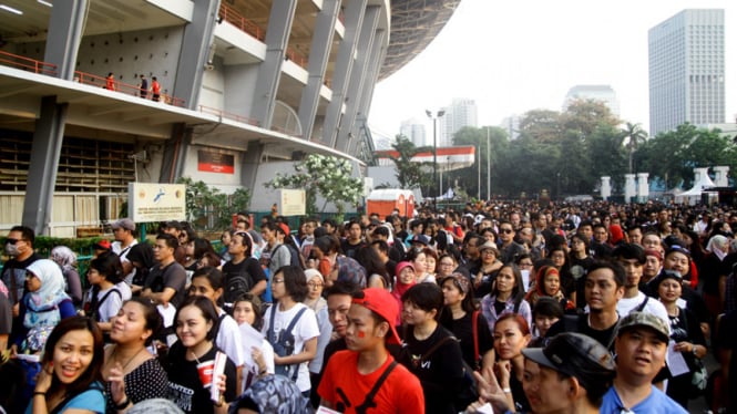 fans bon jovi padati GBK