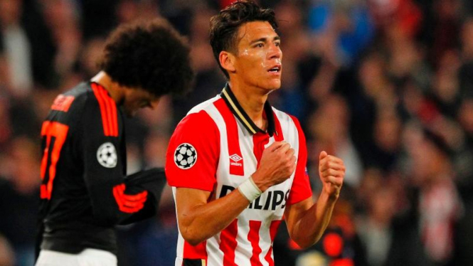 Bek PSV, Hector Moreno di laga melawan Manchester United