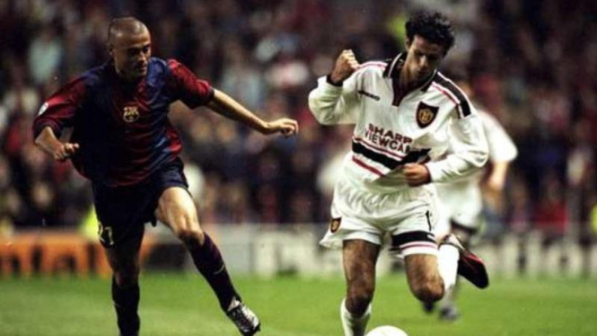 Manchester United lawan Barcelona di Liga Champions 1998