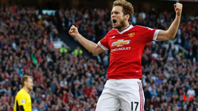 Bek Manchester United, Daley Blind