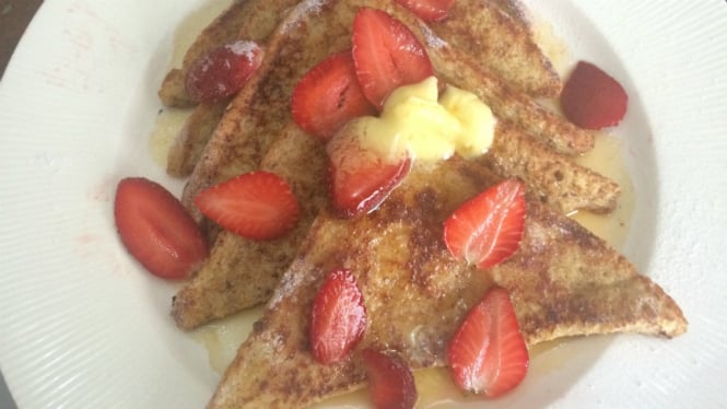 French Toast Stroberi