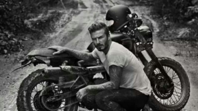 David Beckham dengan Triumph Bonneville