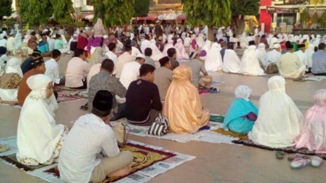 Gubernur Jateng Kecam Salat Idul Adha Pria-Wanita Tak Dipisah