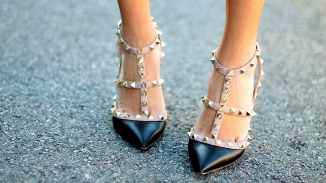 Sepatu Studded pumps