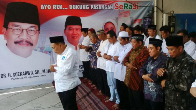 Calon Wali Kota Surabaya Salat Gaib untuk Korban Tragedi Mina