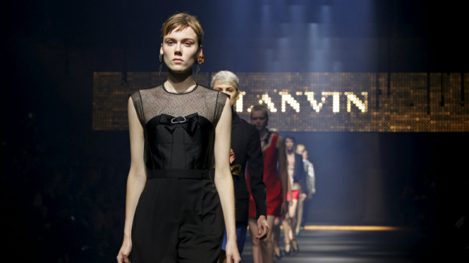 Koleksi Lanvin di Paris Fashion Week