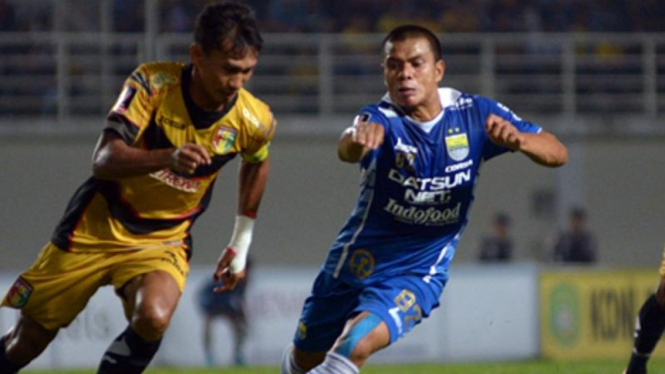 Persib Bandung vs Mitra Kukar