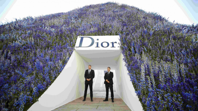 Rumah mode Dior di Paris Fashion Week