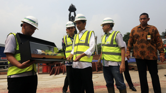 Jokowi tinjau proyek bawah tanah MRT