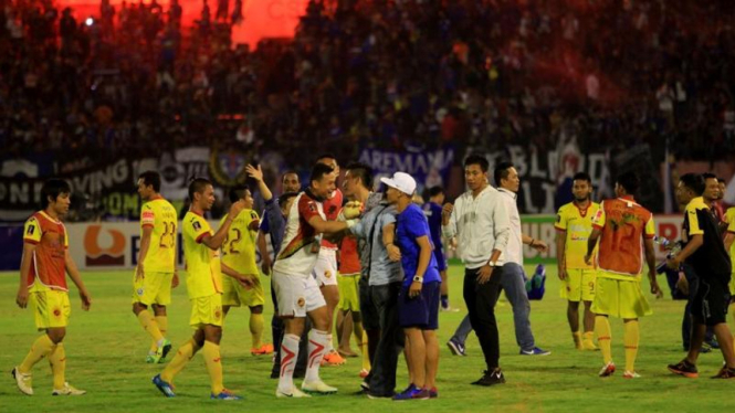 Pemain Sriwijaya FC rayakan kemenangan