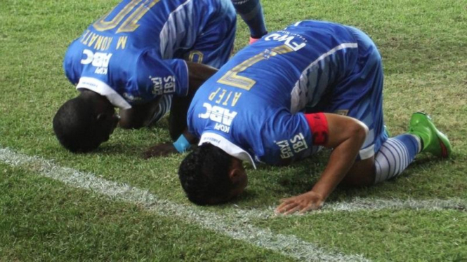 Pemain Persib Bandung, Atep dan Makan Konate