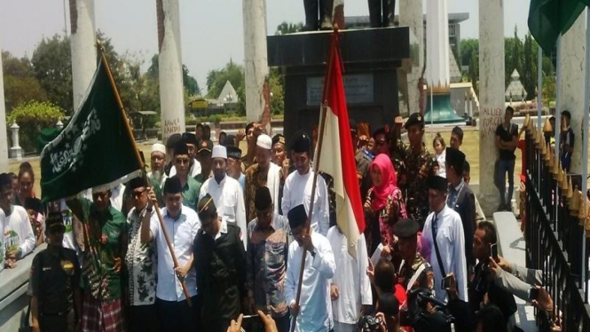 Pelepasan kirab Hari Santri Nasional di Surabaya