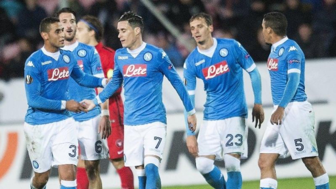 Pemain Napoli rayakan gol Jose Callejon