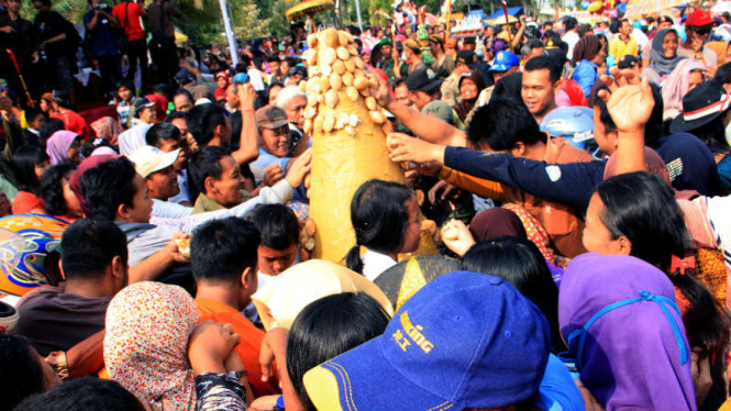 Kirab Roti Rayahu