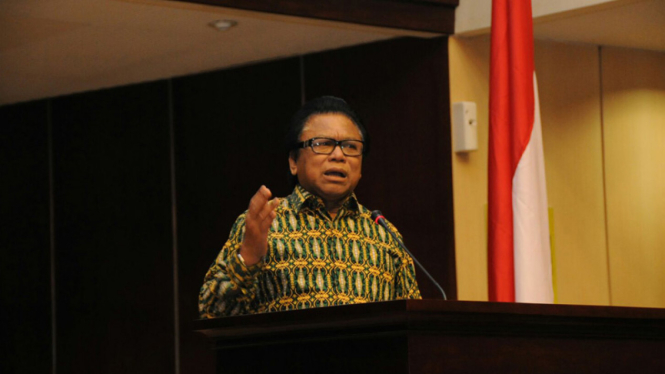 Wakil Ketua MPR RI Oesman Sapta