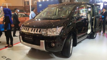 Mitsubishi Delica Royal.