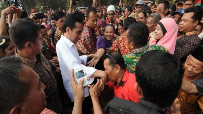 Kunjungan Presiden Joko Widodo di Bencana Kabut Asap
