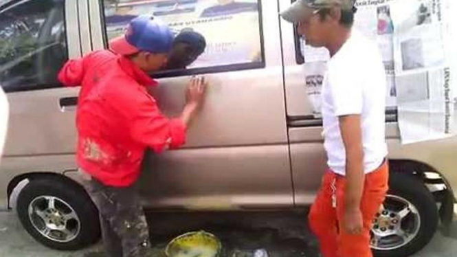  Mobil  Lecet Ini Kisaran Harga  Jasa Cat  Duco Pinggir  Jalan 