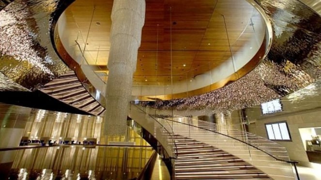 Qatar Airways Al Morgen Business Class