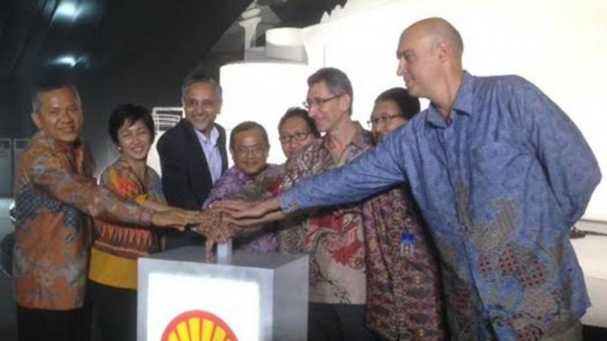 Peresmian pabrik baru Shell