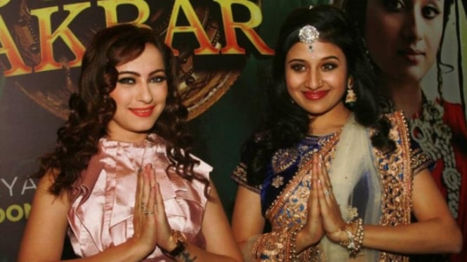 Lavina Tandon dan Paridhi Sharma