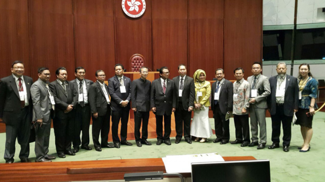 Delegasi MPR melakukan kunjungan kerja ke Malaysia dan Hong Kong. 