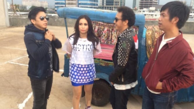 Momo Geisha, Giring Nidji, Ariel NOAH dan Ryan D'Masiv