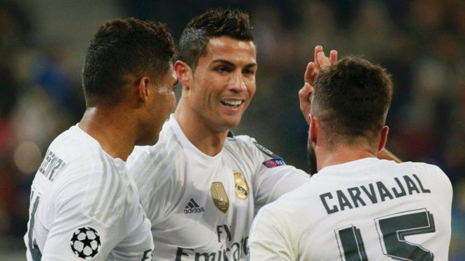 Winger Real Madrid, Cristiano Ronaldo, merayakan gol