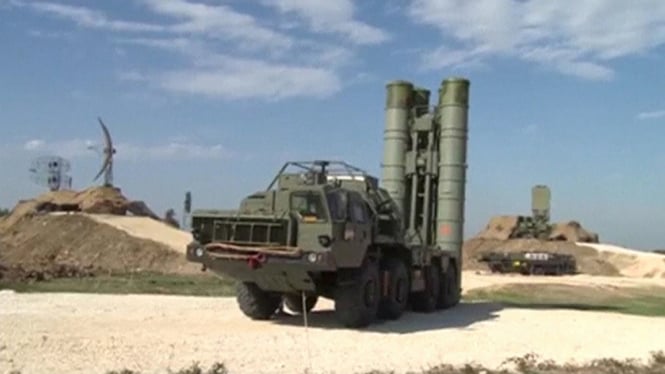 pemerintah Rusia kirimkan rudal s-400 di Suriah