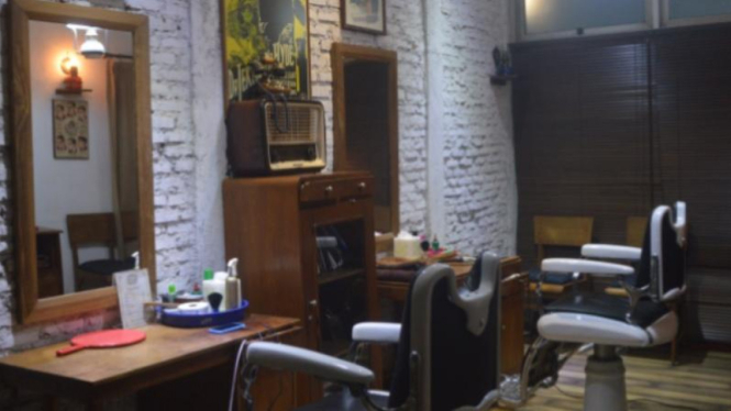 Barbershop Gaya Vintage di Jakarta